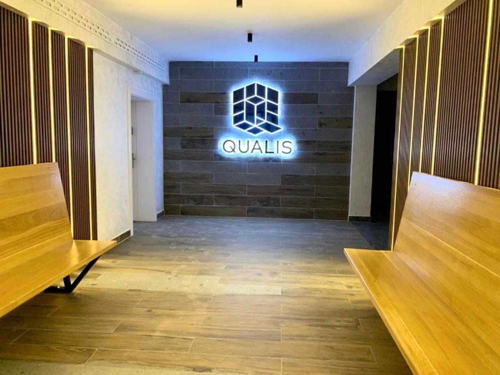 4Qualis Apartman Brassó Kültér fotó
